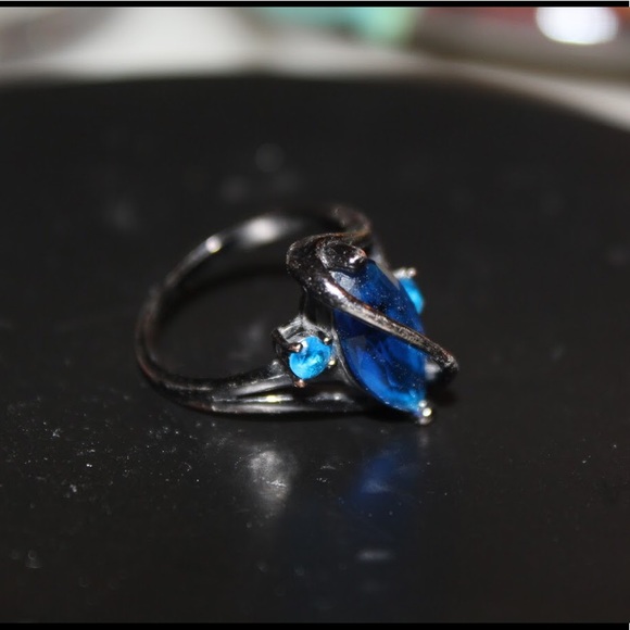 🌵Vintage blue ring or 25% off mix n match bundles - Picture 2 of 3